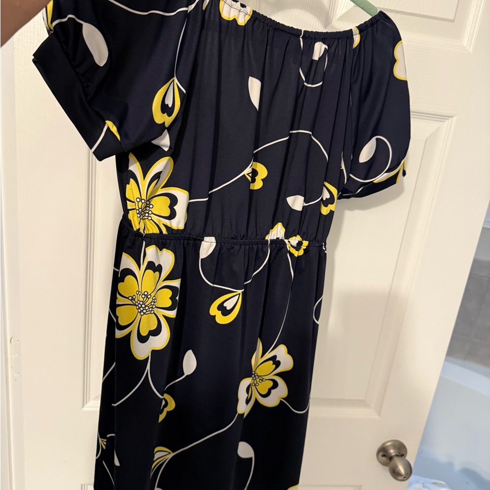 Floral Navy Dress with Yellow Accents - Picture 3 of 4
